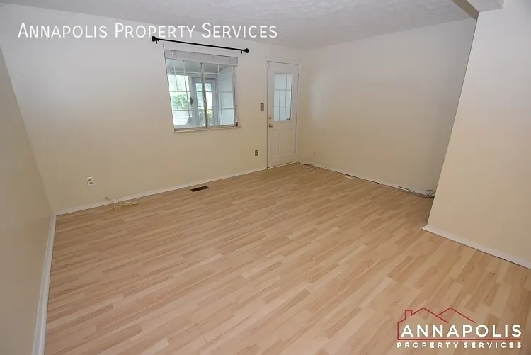 7660 Fairbanks Ct — Photo 6
