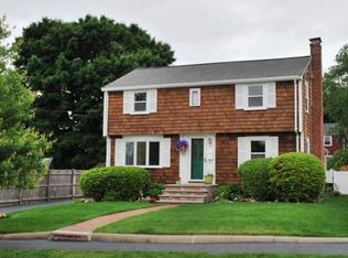 30 Ashworth Rd, Quincy, MA 02171