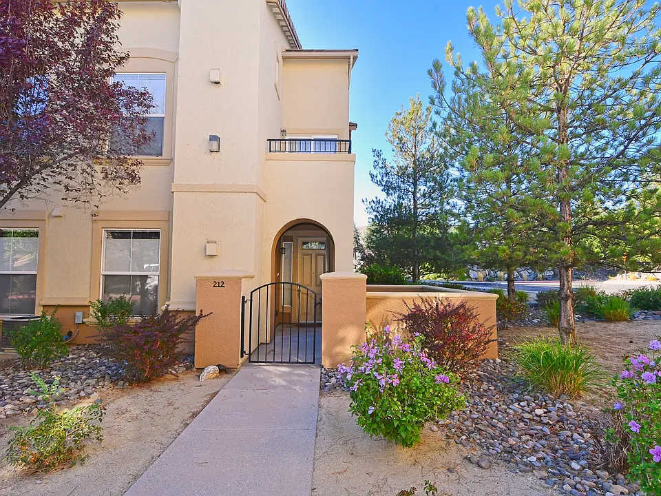 17000 Wedge Pkwy #212