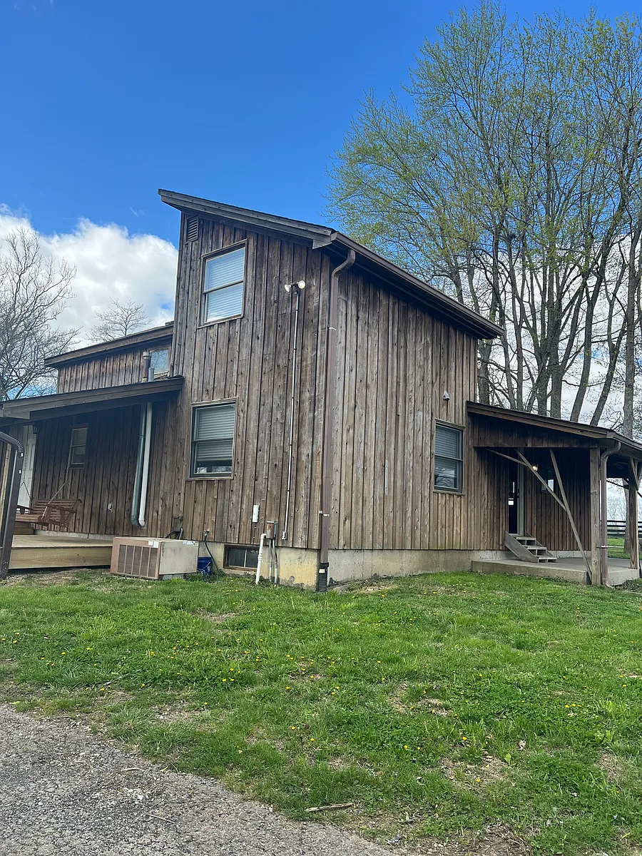 Building Photo - 515 Paddock Ln