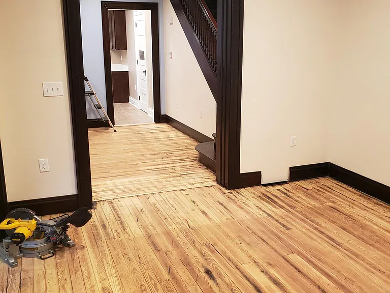 250 Linden Ave — Photo 3