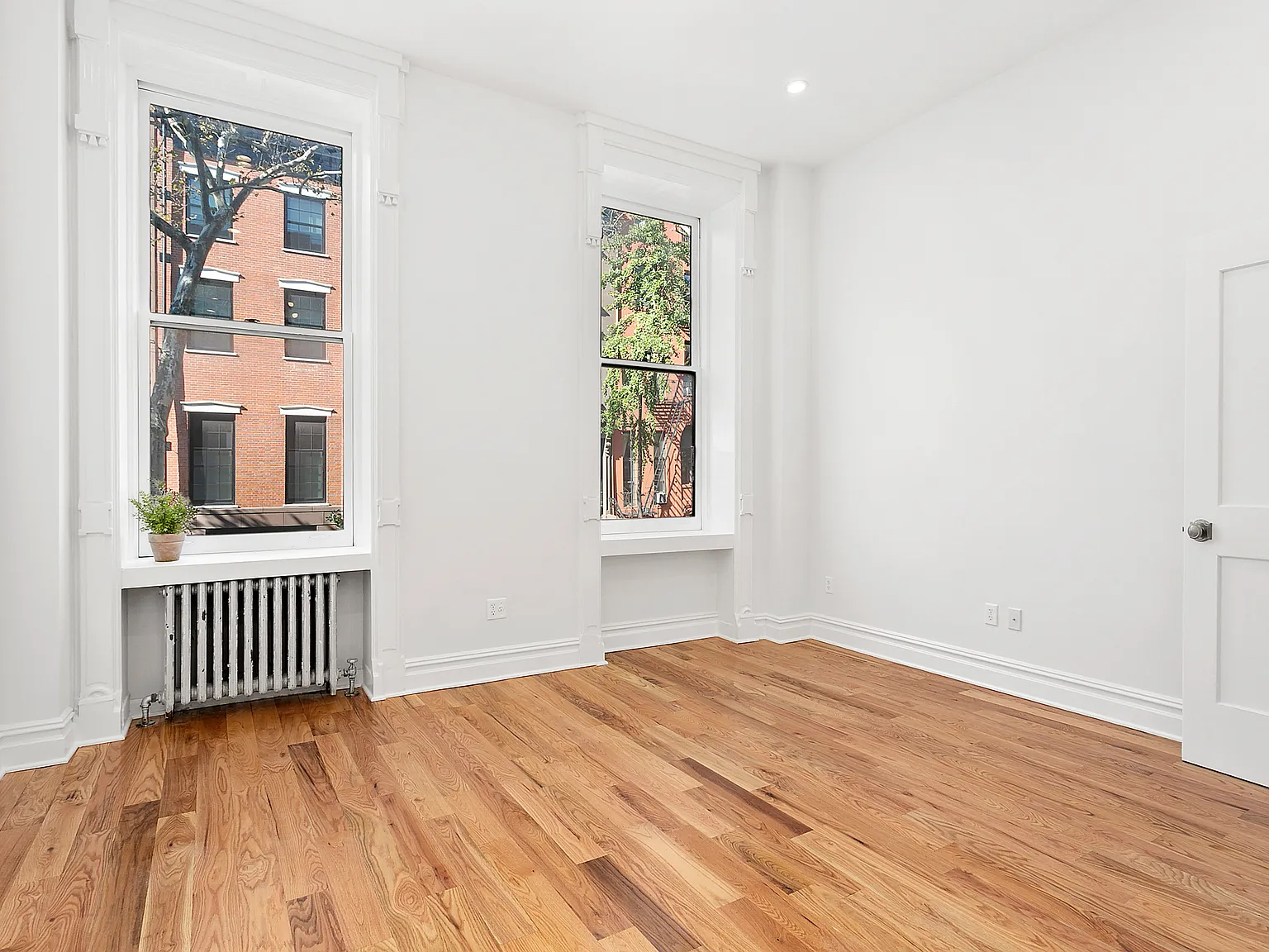 293 Henry Street — Photo 3