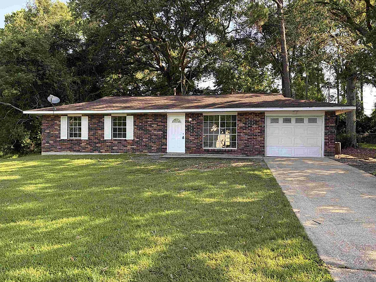 7640 Portland Dr — Photo 12