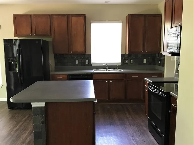 615 Upwey Ct — Photo 3