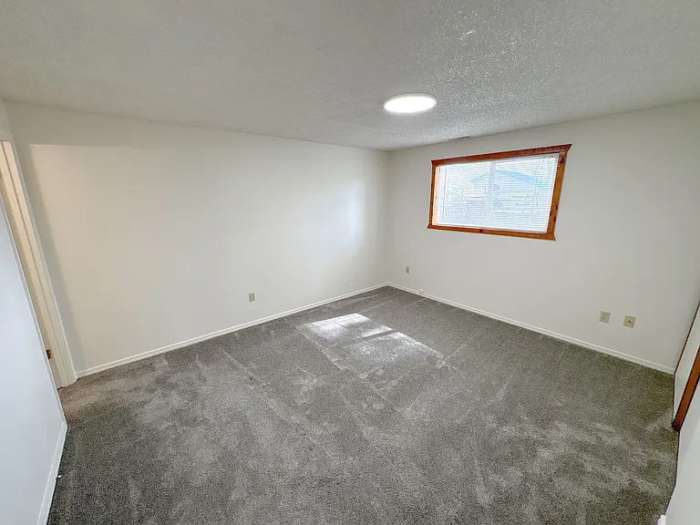 3039-3041 Kane Street — Photo 13