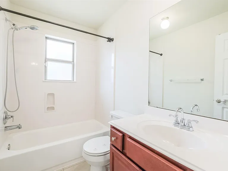 6811 Gonzales Point — Photo 23
