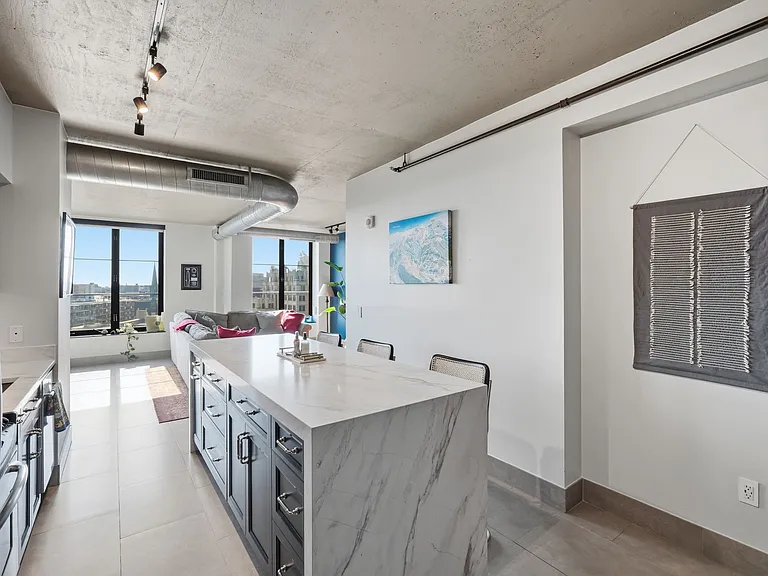 1133 14th St NW #Penthouse 7 — Photo 4