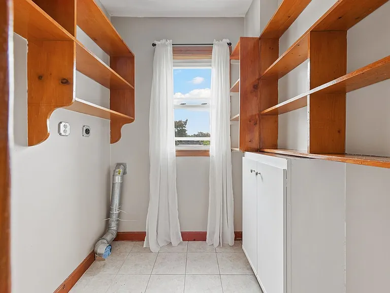 11 Baird St #2-D — Photo 8