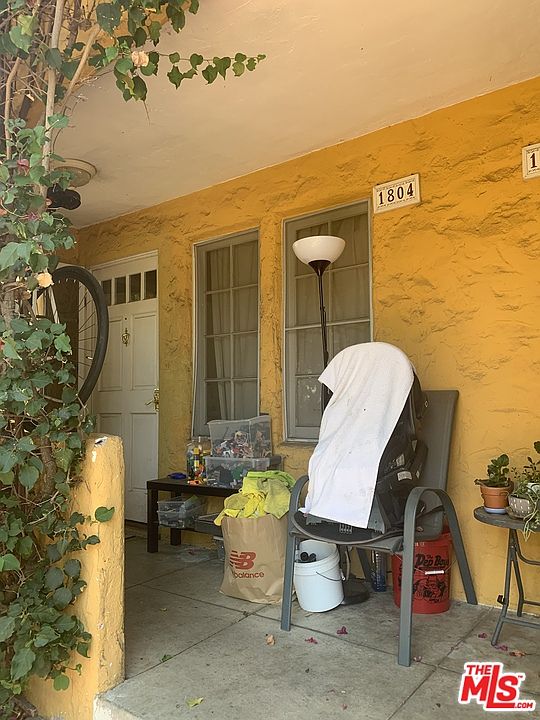 2nd image of 1802 E Chevy Chase Dr