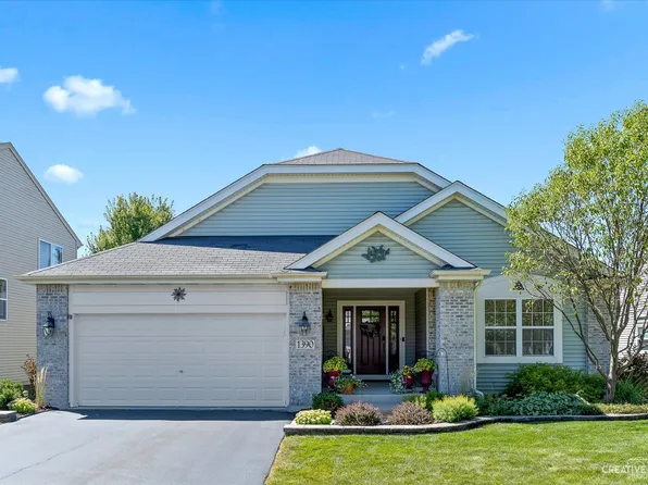 1390 Beachview Rd, Hampshire, IL 60140