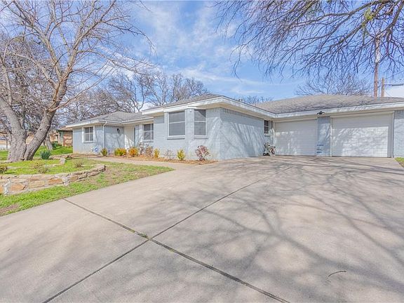 2nd image of 341 Somerset Cir