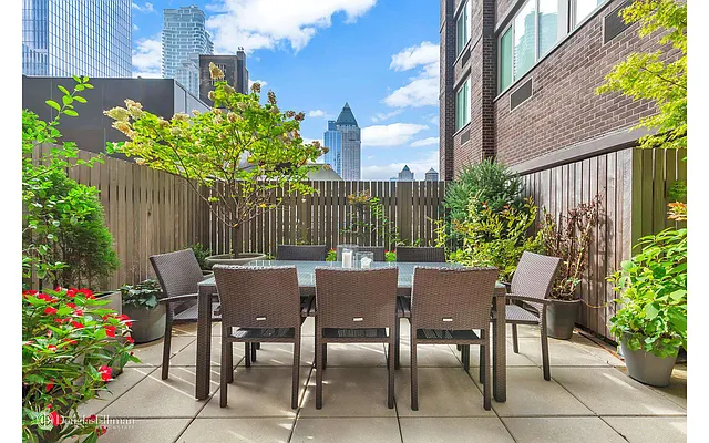 Sold by Douglas Elliman | media 18