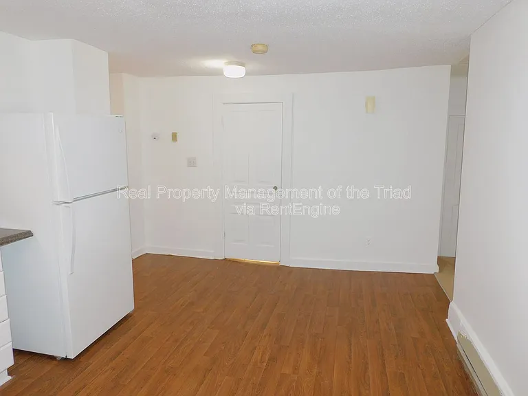 810 Brent St #B — Photo 10