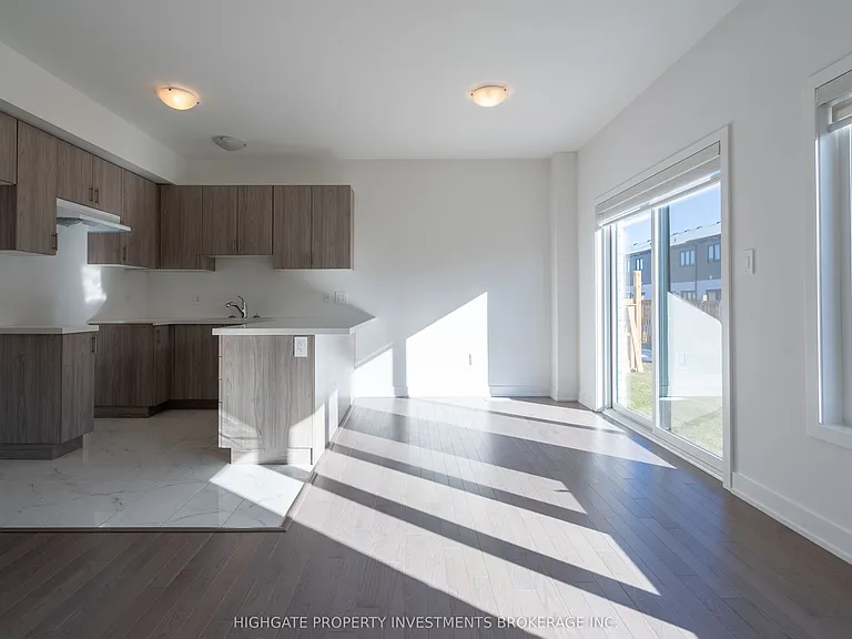 20 Westwood Ave — Photo 13