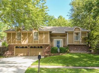 1900 E 152nd Ter, Olathe, KS 66062