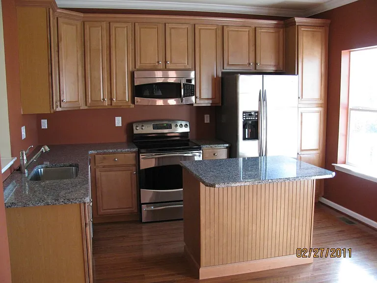304 Wilkinson Dr — Photo 5