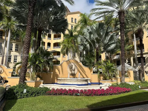 3001 NE 185th St APT 222, Aventura, FL 33180