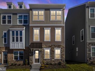 42608 Pitlochry Ter, Sterling, VA 20166