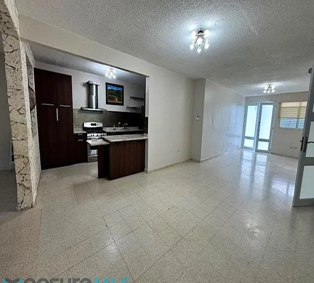 955 Arboleda #955 — Photo 3
