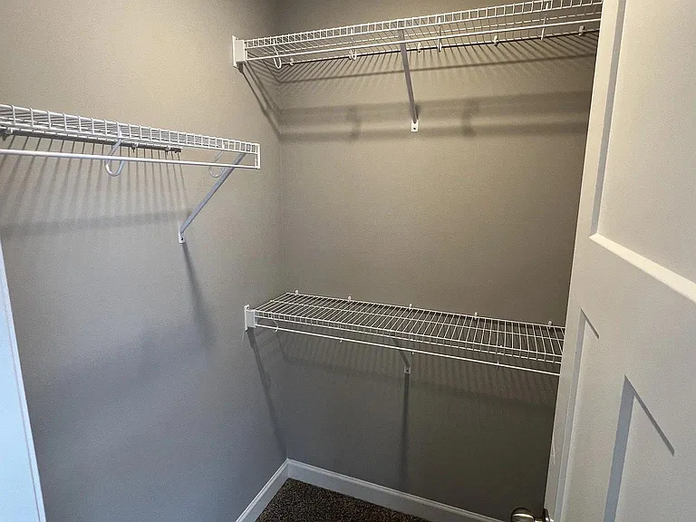 1015 Field Ct — Photo 9