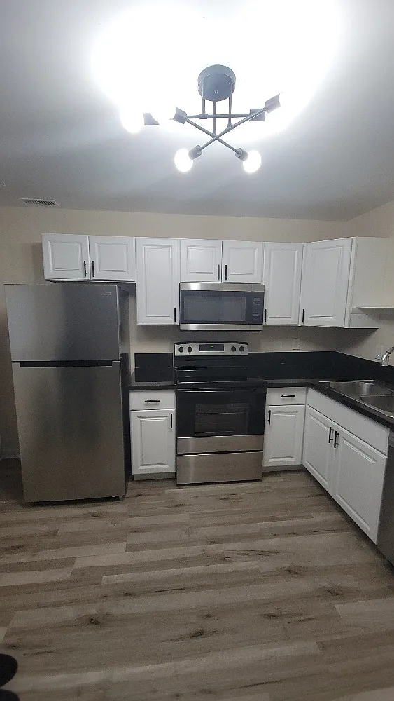 Building Photo - 901 Storybook Ln #901