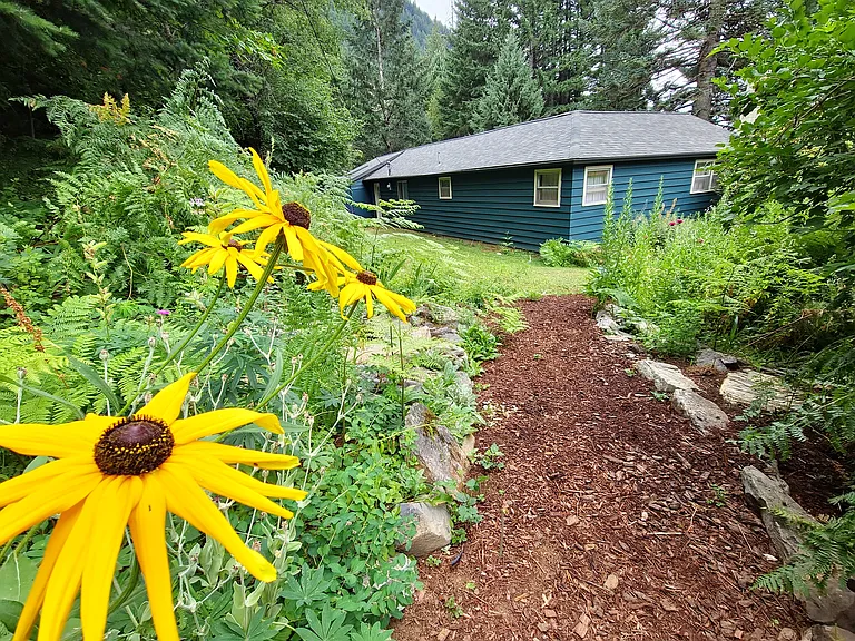 1462 Wind Mountain Rd — Photo 9