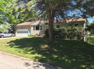 2 Pond View Rd, Cape Elizabeth, ME 04107