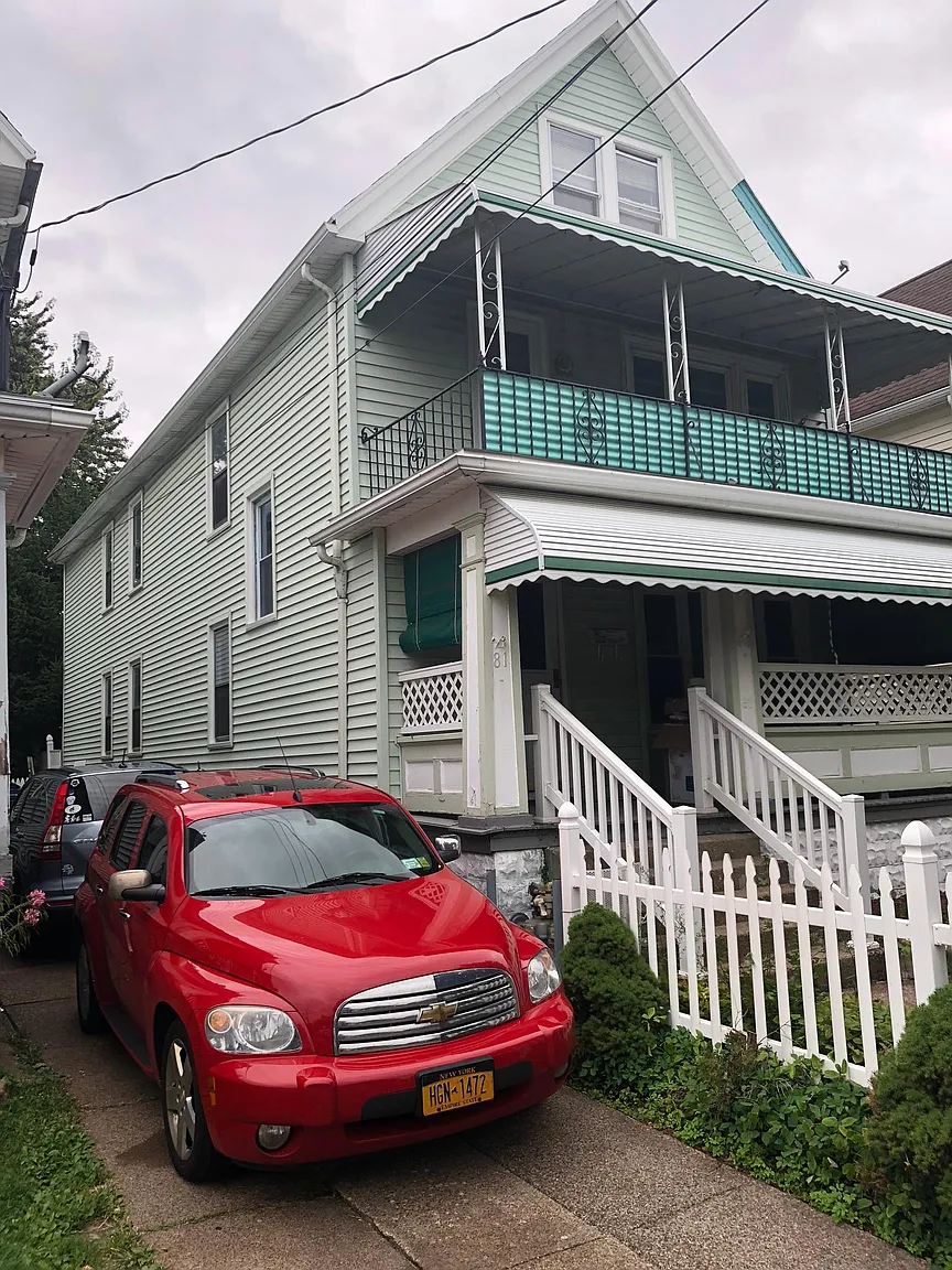 81 Elgas St photo 1