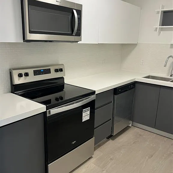 3370 Stella Cres #426 — Photo 4