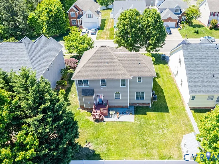 9721 Pemberton Crossing Dr — Photo 38
