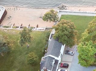 22 Plum Beach Point Rd, Port Washington, NY 11050