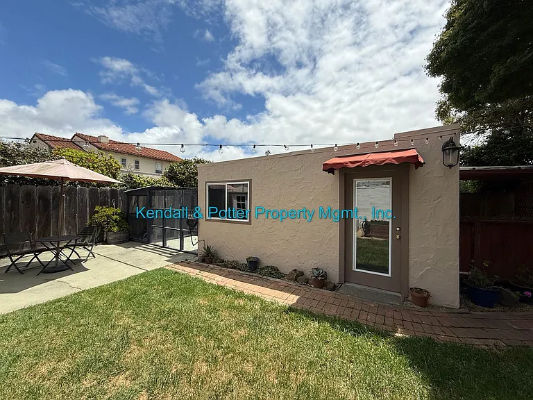 66 Roosevelt St — Photo 29