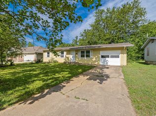 547 S Hilton Avenue, Springfield, MO 65802