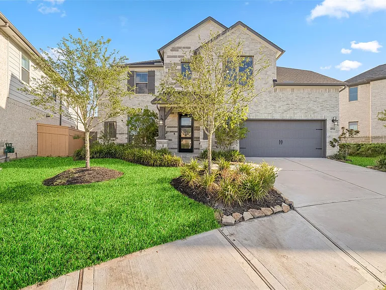 4814 Highland Stream Ct — Photo 2