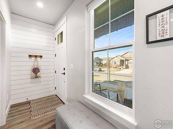 3rd image of 751 Crossbill Dr