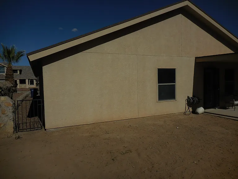 12572 Paseo Lindo Dr — Photo 36