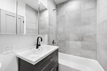 Rented by HomeCanvasr NY, Inc.