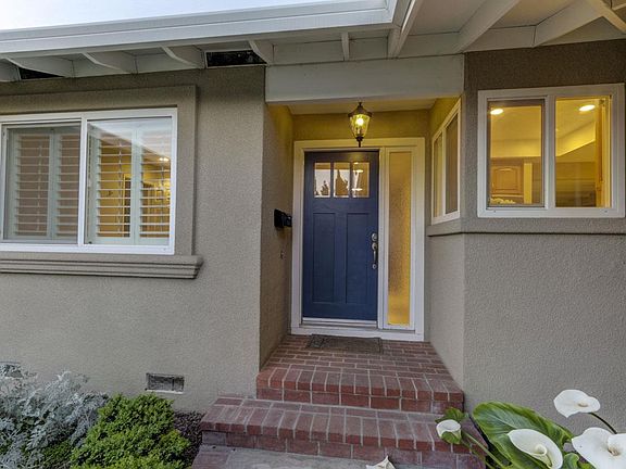 5th image of 352 Surber Dr
