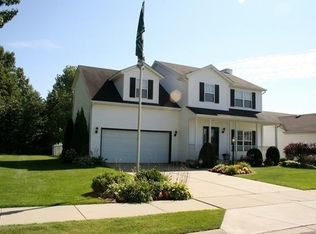 3202 Sandwood Dr, South Bend, IN 46628