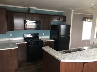 4331 Tavistock Dr, Wayland, MI 49348