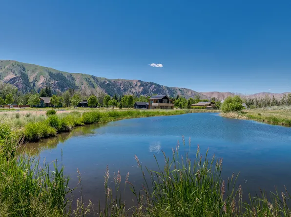 940 Cd Olena Dr, Hailey, ID 83333