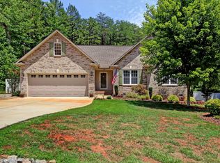5805 Cedar Run Dr, Denver, NC 28037