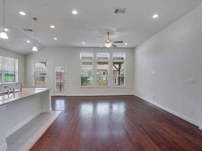 4424 Trinity Woods St — Photo 7