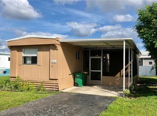 256 Cape Sable Dr, Naples, FL 34104