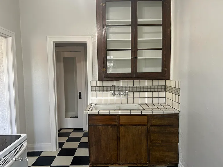 902 E Palm Ln #4 — Photo 14