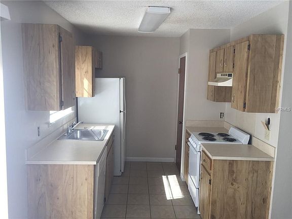 2nd image of 308 W Crescent Dr APT 4