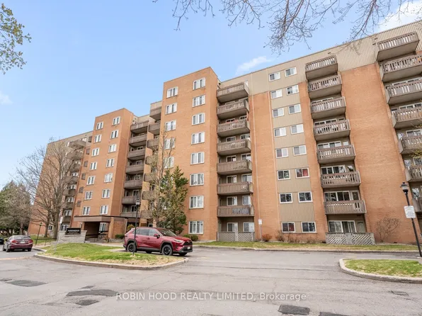 1599 Lassiter Ter #715, Ottawa, ON K1J 8R6