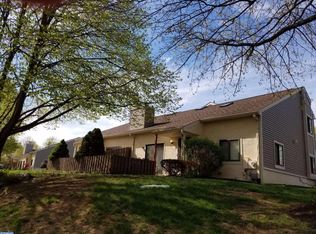 13 Woodview Ct, Horsham, PA 19044
