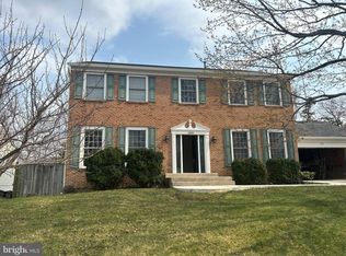 6909 Confederate Ridge Ln, Centreville, VA 20121