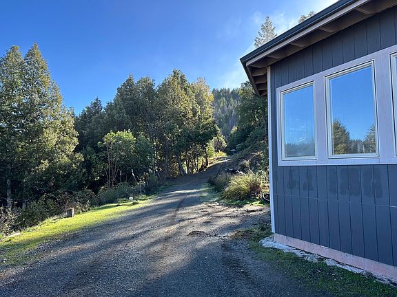 4th image of 3 Coon Creek Rd